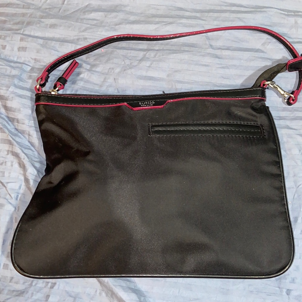 Tutilo New York wristlet bag black and red trim